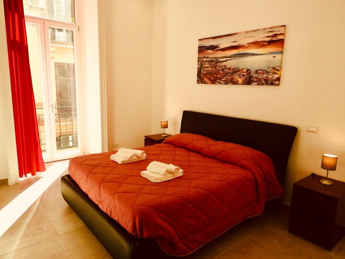 Napoli Centrale Suite Exteriör bild